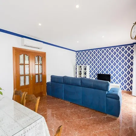 Zoe Holiday home